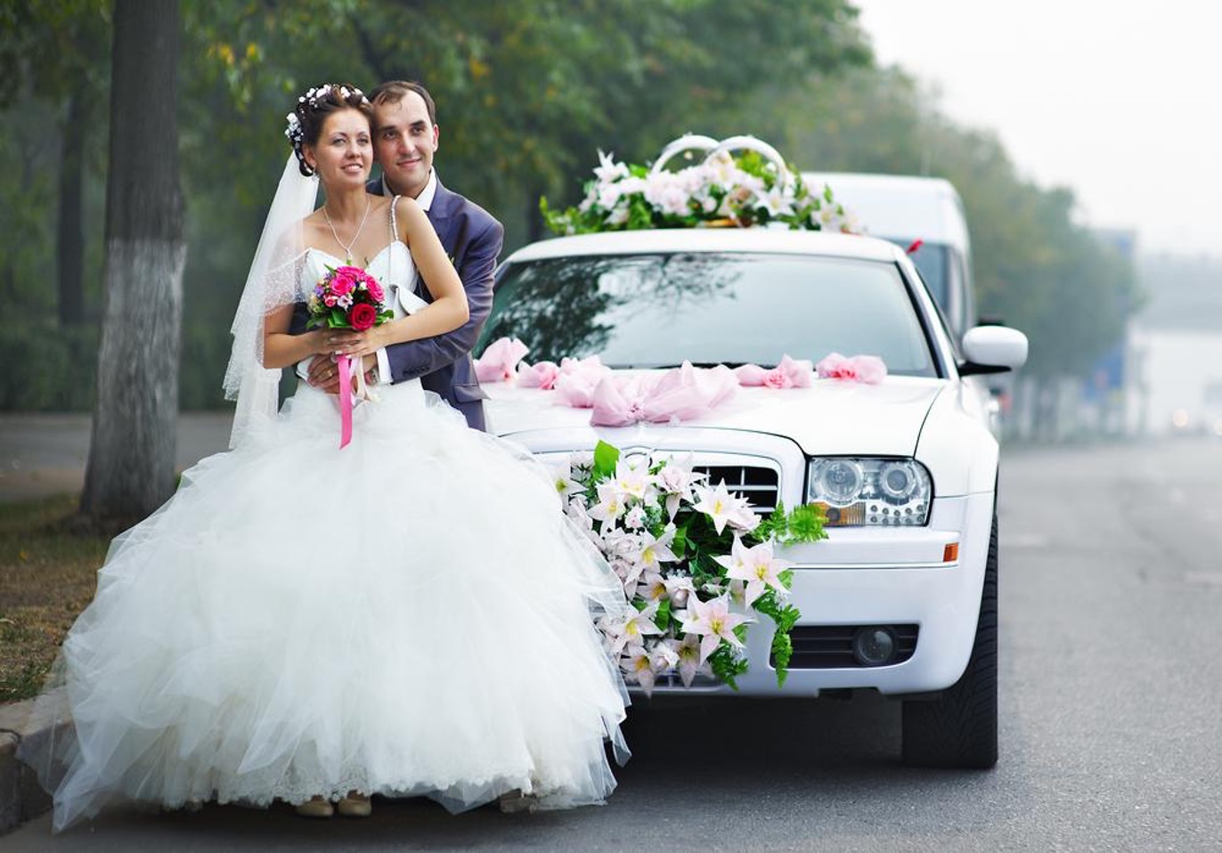 How To Pick The Right Limo For Your Wedding | LaptrinhX / News