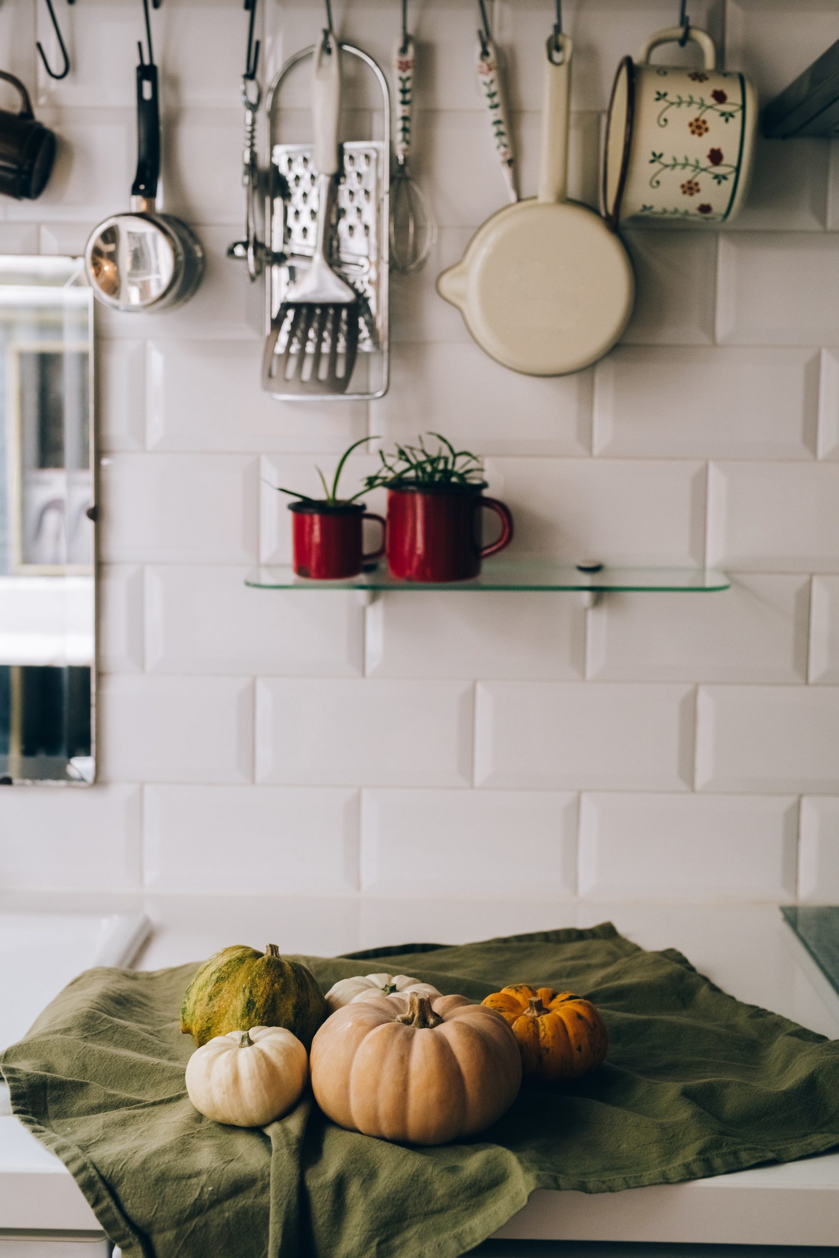 4 Remarkable Ways to Enhance Your Kitchen Aesthetics - Blog by Greenlam  Laminates
