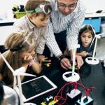 4 Ways To Introduce Your Child To Engineering