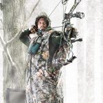 <strong>What To Look For In A Cold Weather Hunting Suit</strong>